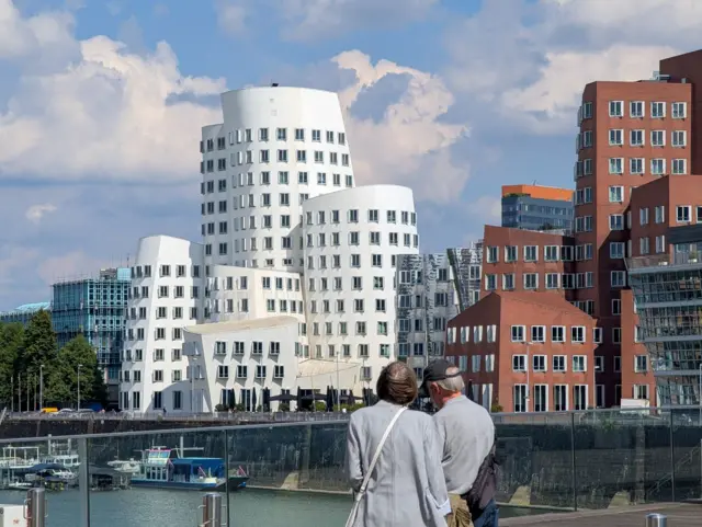 مجتمع مسکونی، دوسلدورف آلمان