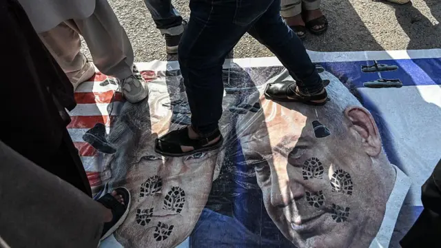 पाकिस्तान में इसराइल के विरोध में प्रदर्सन