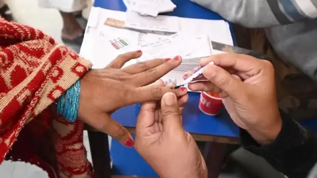 பிகார் சட்டமன்ற தேர்தல், காங்கிரஸ் படுதோல்வி, ராகுல் காந்தி, வாக்குத் திருட்டு பிரசாரம்