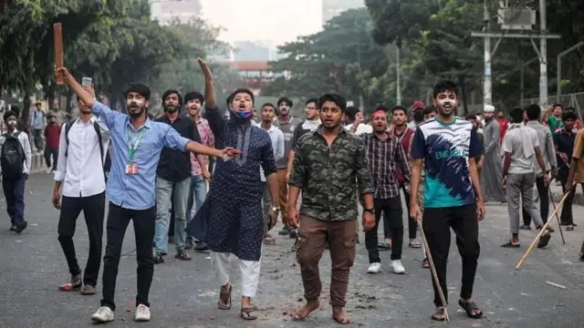 வங்கதேசத்தில் நடைபெற்ற போராட்டம் 