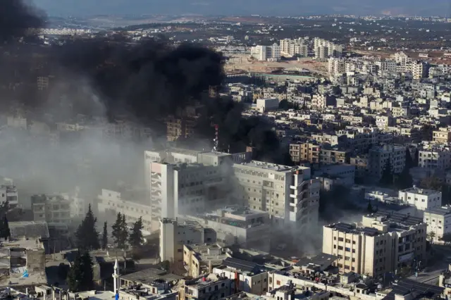 အစိုးရလေကြောင်းထိုးစစ်နဲ့ ကြုံရတဲ့ အစ်ဒလစ်ဘ်မြို့ကြီး