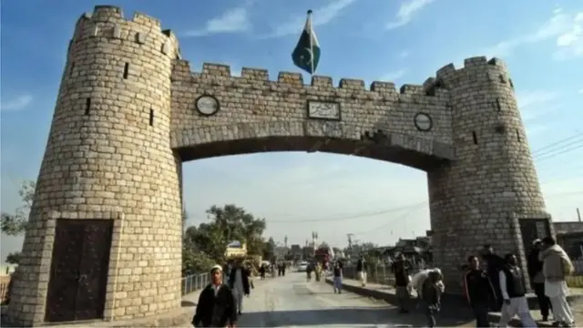 قبائلی اضلاع کا 25ویں آئینی ترمیم کے ذریعے صوبہ خیبرپختونخوا میں ادغام ہوا۔