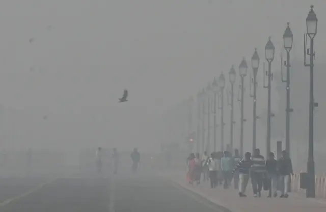 Кир абанын курамында абдан зыяндуу майда бөлүкчөлөр бар, алар көзгө көрүнбөйт жана ошонусу менен кооптуу