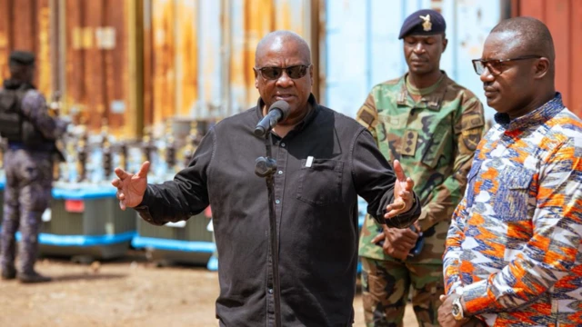 President John Mahama dey address pipo