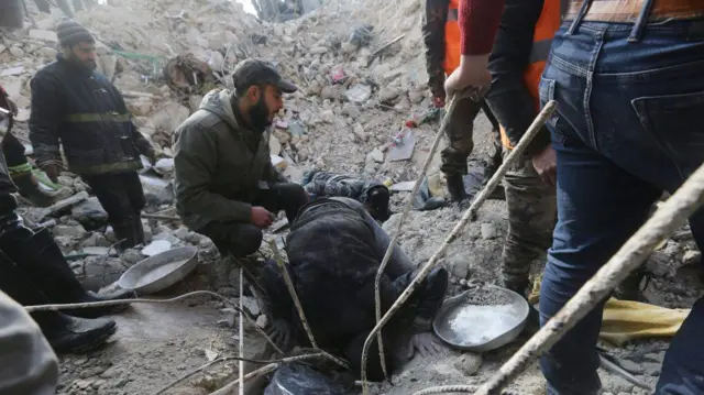 Dampak gempa di Suriah