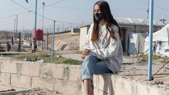 उत्तरी सीरिया स्थित अपने कैंप में शमीमा बेगम