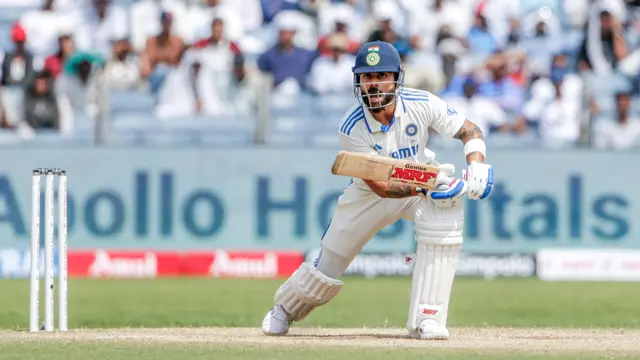 विराट कोहली.