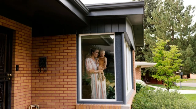 Мамилелердин үзүлүшү кичинекей балдарга дагы таасир берет, анткени алар чоң-ата, чоң-энелери менен байланышпай калышат.