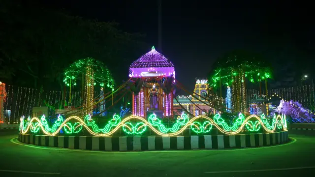  విద్యుత్ దీపాలంకరణ