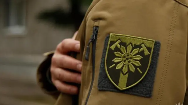 Шеврон 128 гірсько-штурмової бригади 