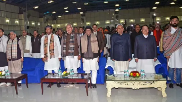 સીએએ મામલે હાલ એનડીએના ઘટકદળ સાવધાની સાથે પ્રતિક્રિયા આપતા દેખાય છે. 