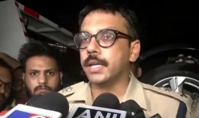 டெல்லி: பயிற்சி மையத்தில் வெள்ளம் சூழ்ந்ததில் மூன்று மாணவர்கள் பலி - என்ன நடந்தது?