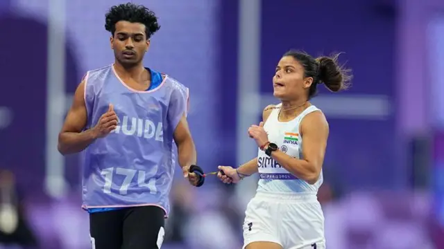 બીબીસી ઇન્ડિયન સ્પૉર્ટ્સવુમન ઑફ ધ યર ઍવૉર્ડ, (ISWOTY), રક્ષિતા, સીમરન, પૅરાલિમ્પિક્સ ઑલિમ્પિક્સ, ગાઇડરનર, દોડવીર, અર્જુન પુરસ્કાર, બીબીસી ગુજરાતી, બીબીસી ન્યૂઝ ગુજરાતી 