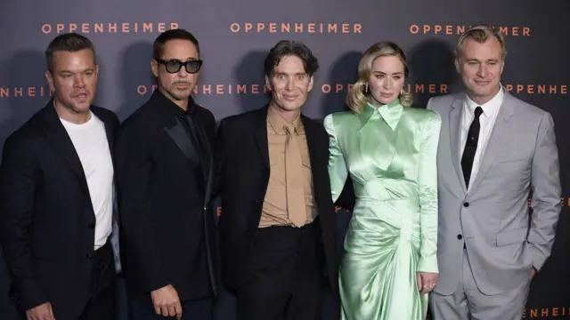 ఓపెన్ హైమర్ చిత్ర బృందం