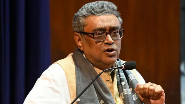 स्वपन दासगुप्ता