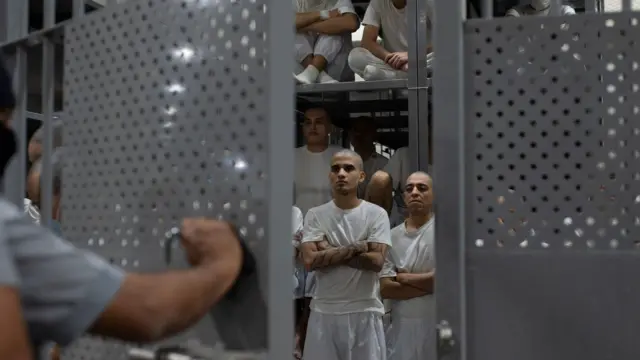 جانب من السجناء