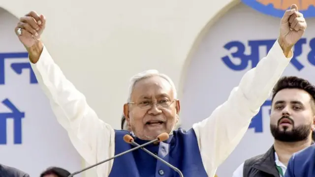 नितिशकुमार 