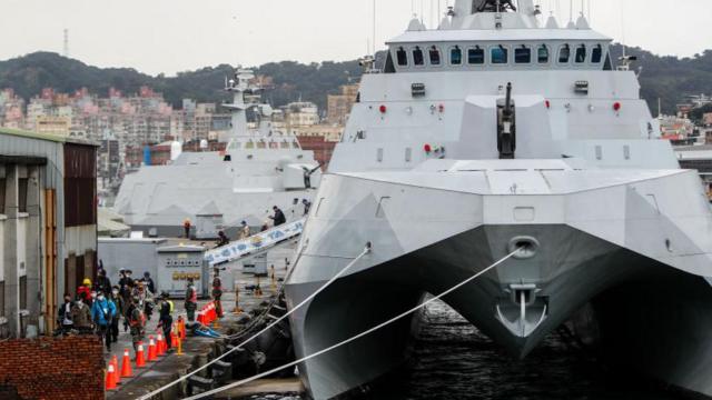 Một tàu hải quân của Đài Loan trong đợt tập trận hồi đầu năm 2022