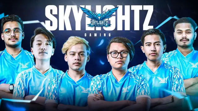 स्काइलाइट्सका खेलाडीहरू