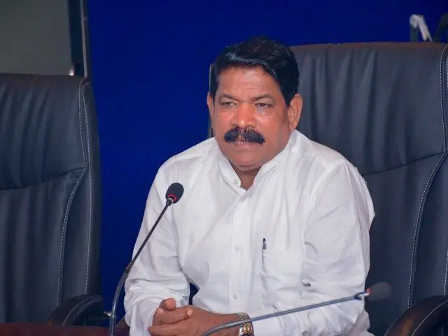 இலங்கை கடற்றொழில் அமைச்சர் இராமலிங்கம் சந்திரசேகர்