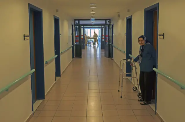 Сүрөттүн окуяга тиешеси жок