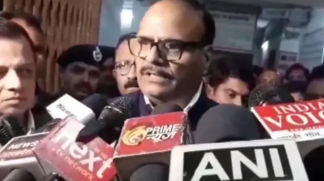 ఝాన్సీ ఆస్పత్రిలో అగ్నిప్రమాదం