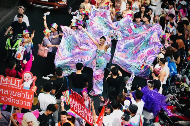 ဘန်ကောက်မြို့က Pride Month ချီတက်ပွဲ