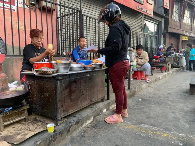 आइज़ोल की एक दुकान