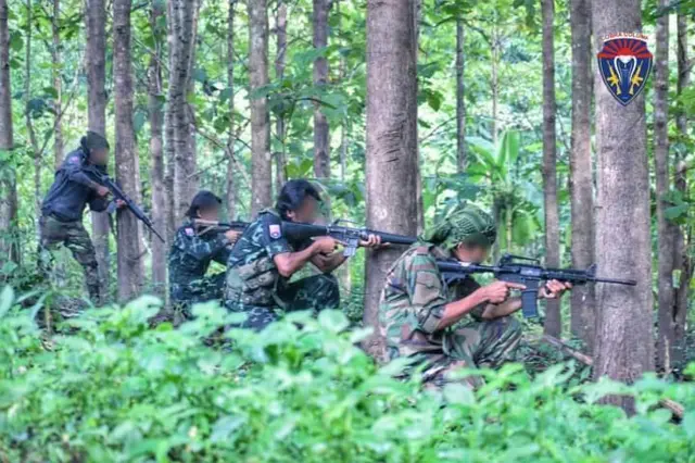 စစ်တပ်နဲ့ KNLA ပူးပေါင်းတပ်တွေကြားမှာ ဒီ ကနေ့ နို၀င်ဘာလ ၂၃ ရက် မနက်ပိုင်းကစလို့ တိုက်ပွဲတွေပြင်းထန်နေ