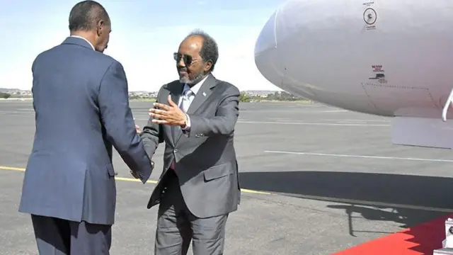 Pirezidantiin Somaaliyaa waggaa darbe irra deddeebiin gara Ertiraa imalaa turan