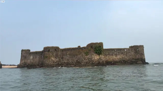 पद्मदुर्ग किल्ला