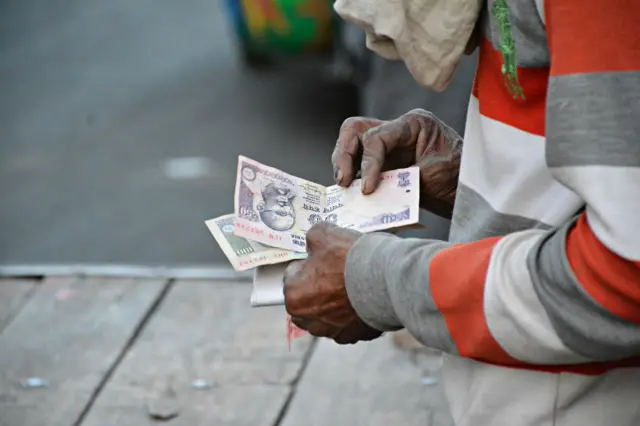 இந்திய பட்ஜெட்: மோதியின் 3வது ஆட்சியின் முதல் பட்ஜெட் - அரசின் முன் இருக்கும் சவால்கள் என்ன?