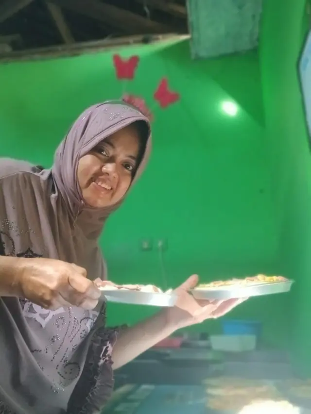 Feni Murdiyanti (40), pelaku usaha UMKM pizza asal Kota Semarang.