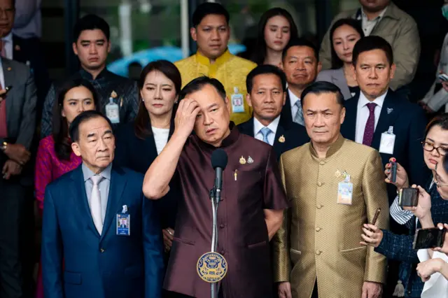 อนุทิน ชาญวีรกูล แถลงหลังประชุม ครม. นัดสุดท้ายของพรรค ภท. เมื่อ 17 มิ.ย. ยืนยันพร้อมเป็นฝ่ายค้านหากถูกยึดเก้าอี้ มท. 1 ไป