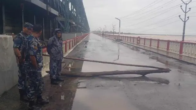 कोशी ब्यारेज 