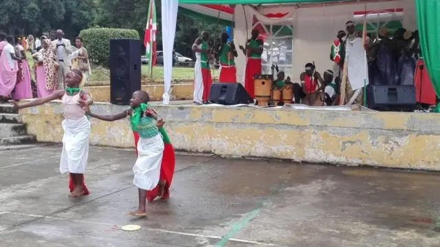 Bamwe mu bitavye isabukuru rigira kabiri ry'umuziki kavukire mu Burundi