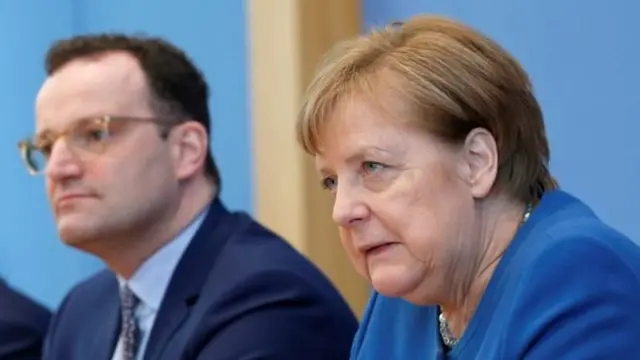 Almanya Sağlık Bakanı Jens Spahn ve Başbakan Angela Merkel