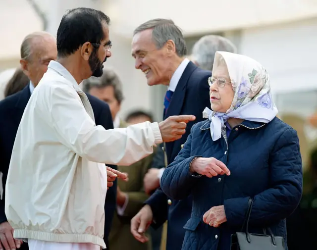 Шейх шейх Мохаммед ибн Рашид Аль Мактум и Елизавета II в Виндзоре