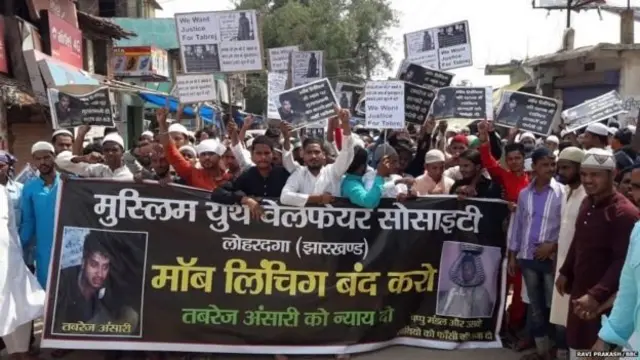 भीड़ की हिंसा के ख़िलाफ़ प्रदर्शन