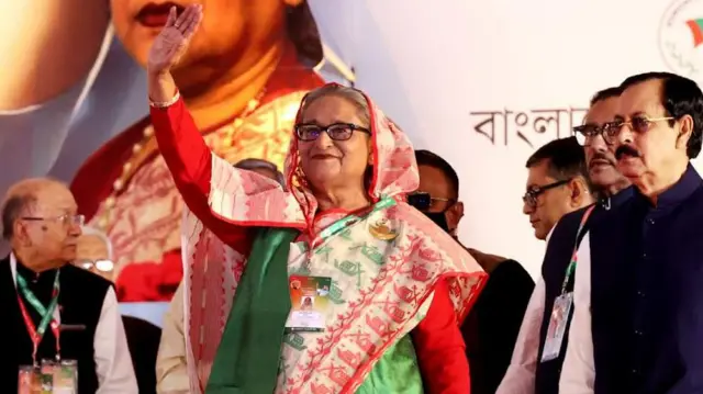 সম্মেলনে শেখ হাসিনা। 