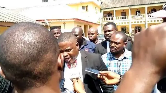 Pastor Alfa Babatunde lawyer dey tok to tori pipo