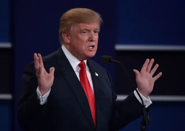 Trump recordó que el NRA le ha dado su apoyo.