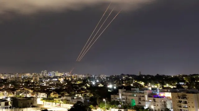 ईरान ने इसराइल पर शनिवार शाम को किया था हमला