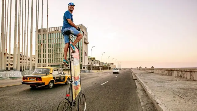 Guirola Cepero en las calles de La Habana