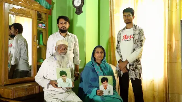 নিখোঁজ আল আমিনের পরিবার 