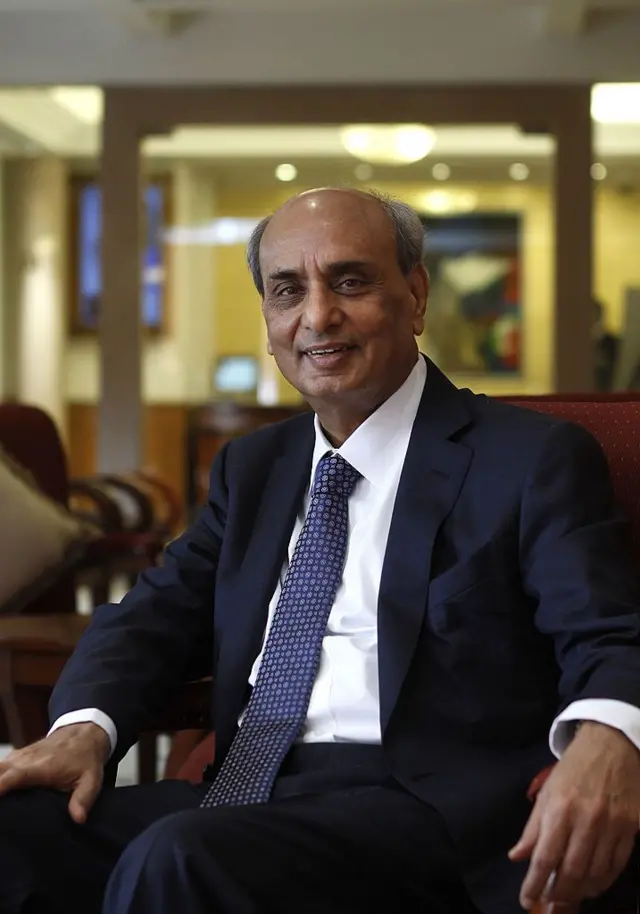 میاں منشا دو بینکوں کے مالک ہیں جن میں مسلم کمرشل بینک اور ایم سی بی اسلامک شامل ہیں