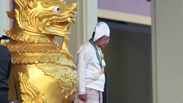ဗိုလ်ချုပ်မှူးကြီးမင်းအောင်လှိုင်
