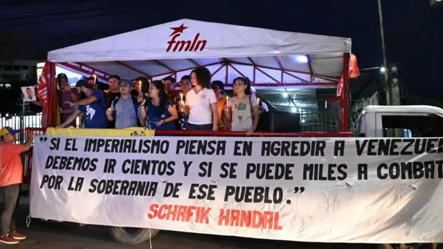Concentración chavista en El Salvador.
