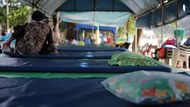 ร้านนวดริมหาดป่าตอง