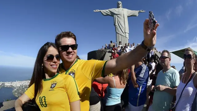 Turistas en el Cristo del Corcovado